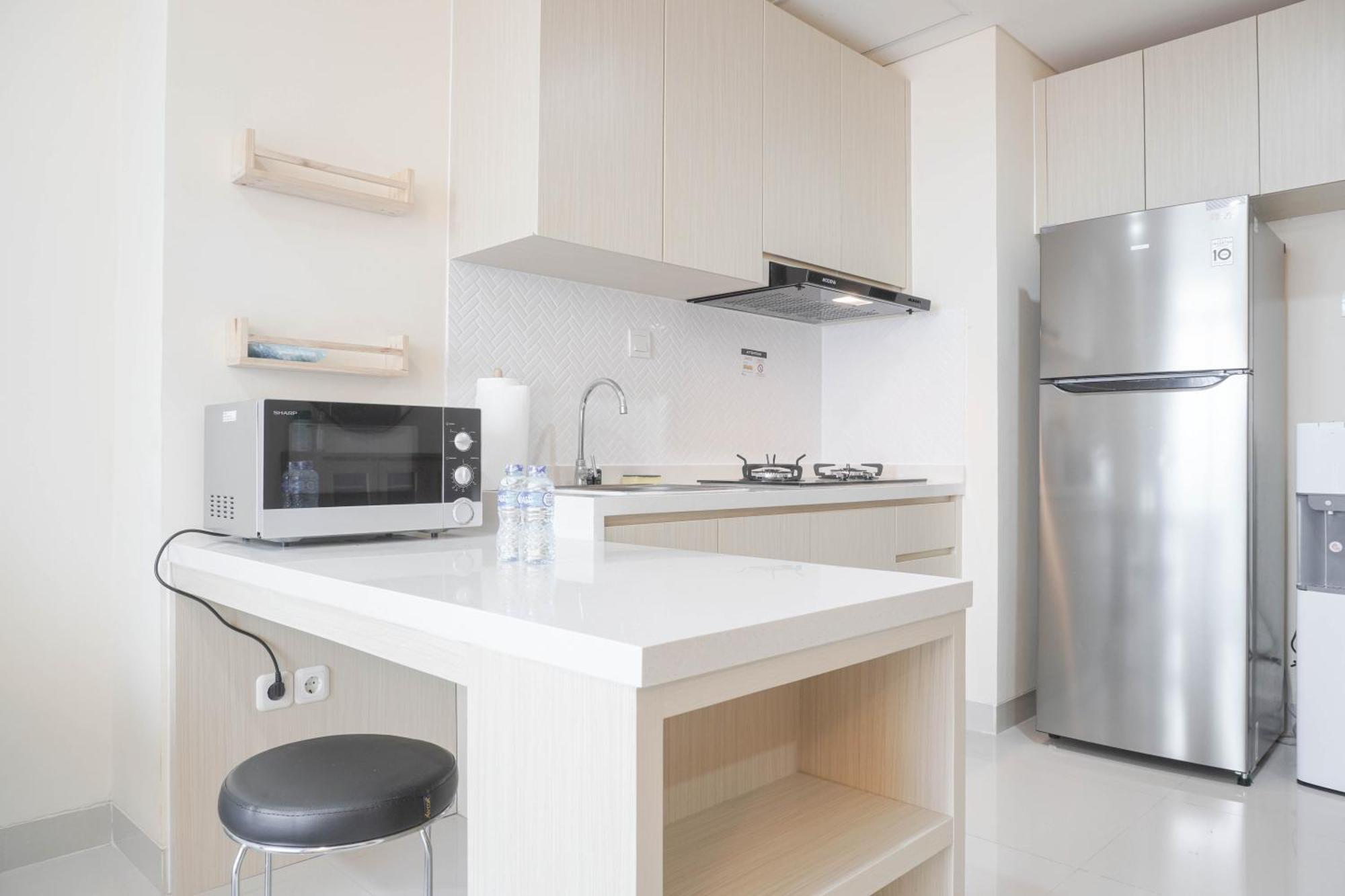 And Comfort 2br At Pejaten Park By Travelio Pangsapuri Jakarta